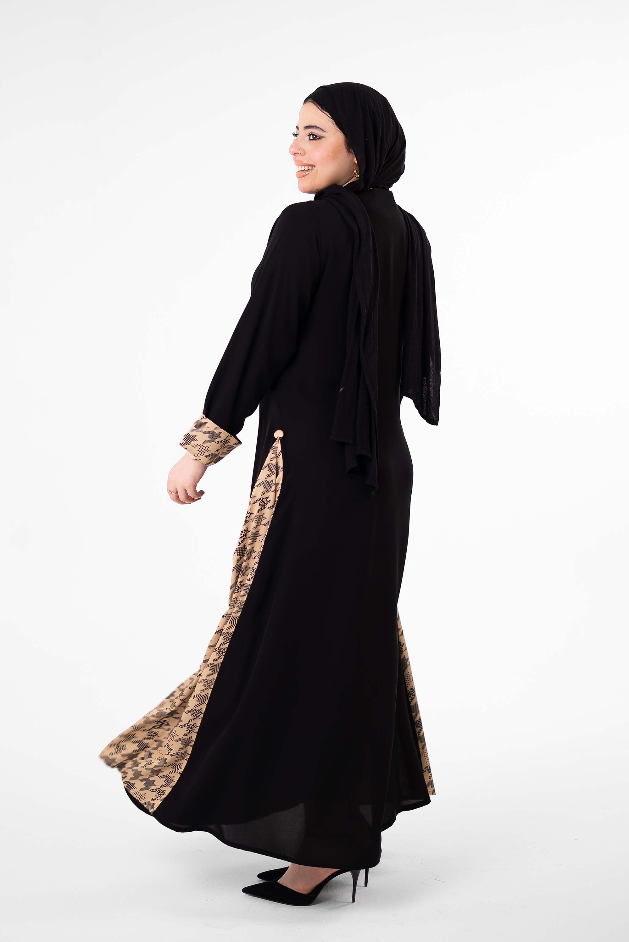 CLOSED SILK ABAYA