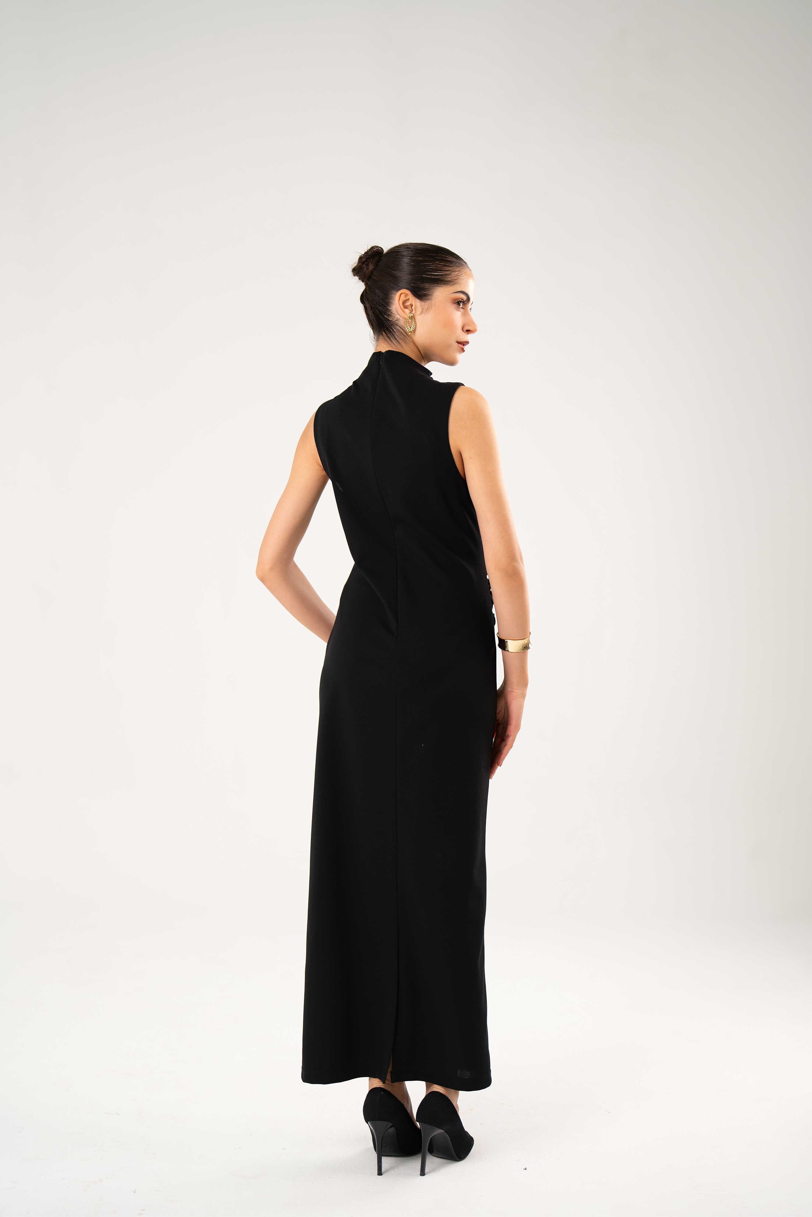 SLEEVELESS DRESS