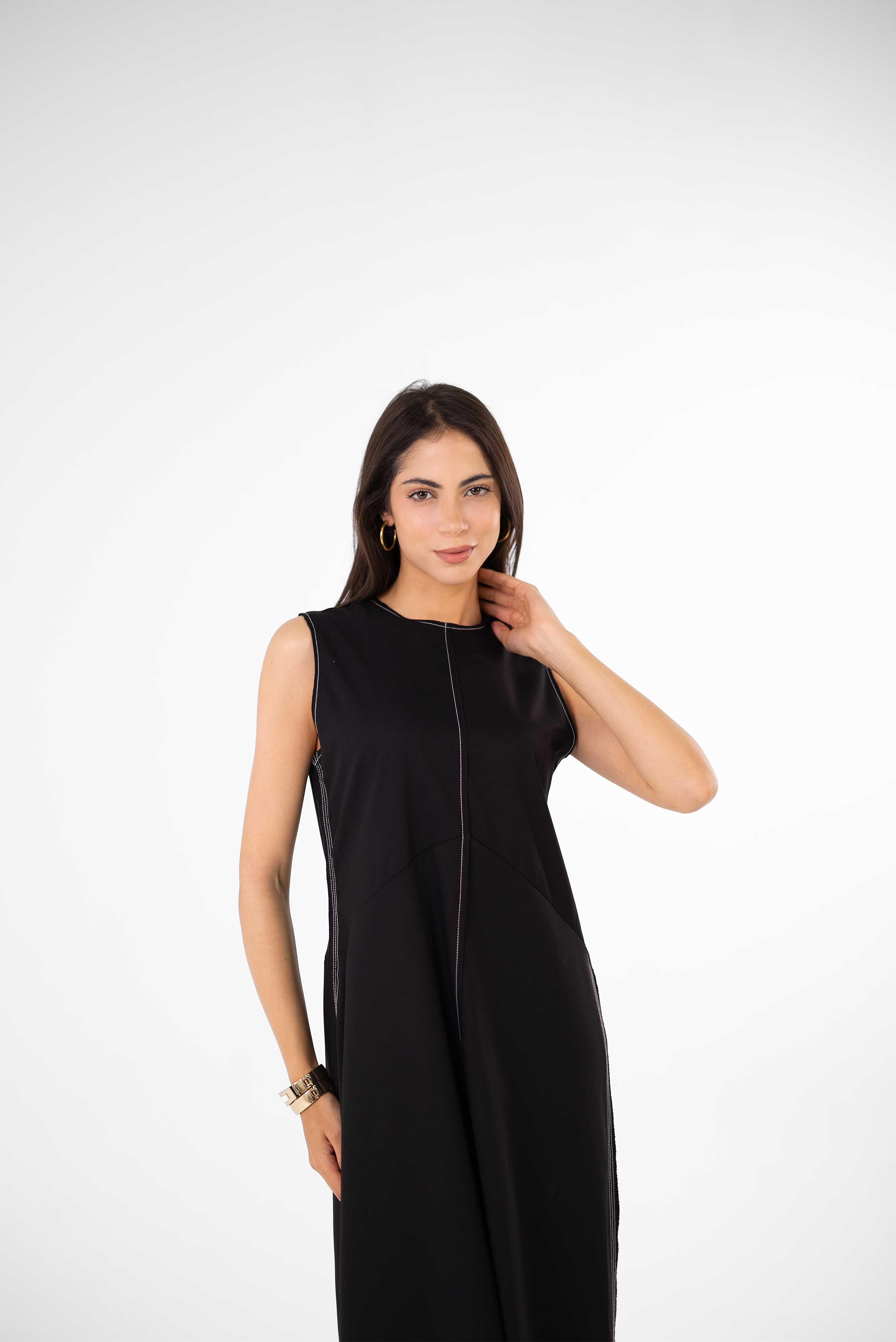 SLEEVELESS BASIC