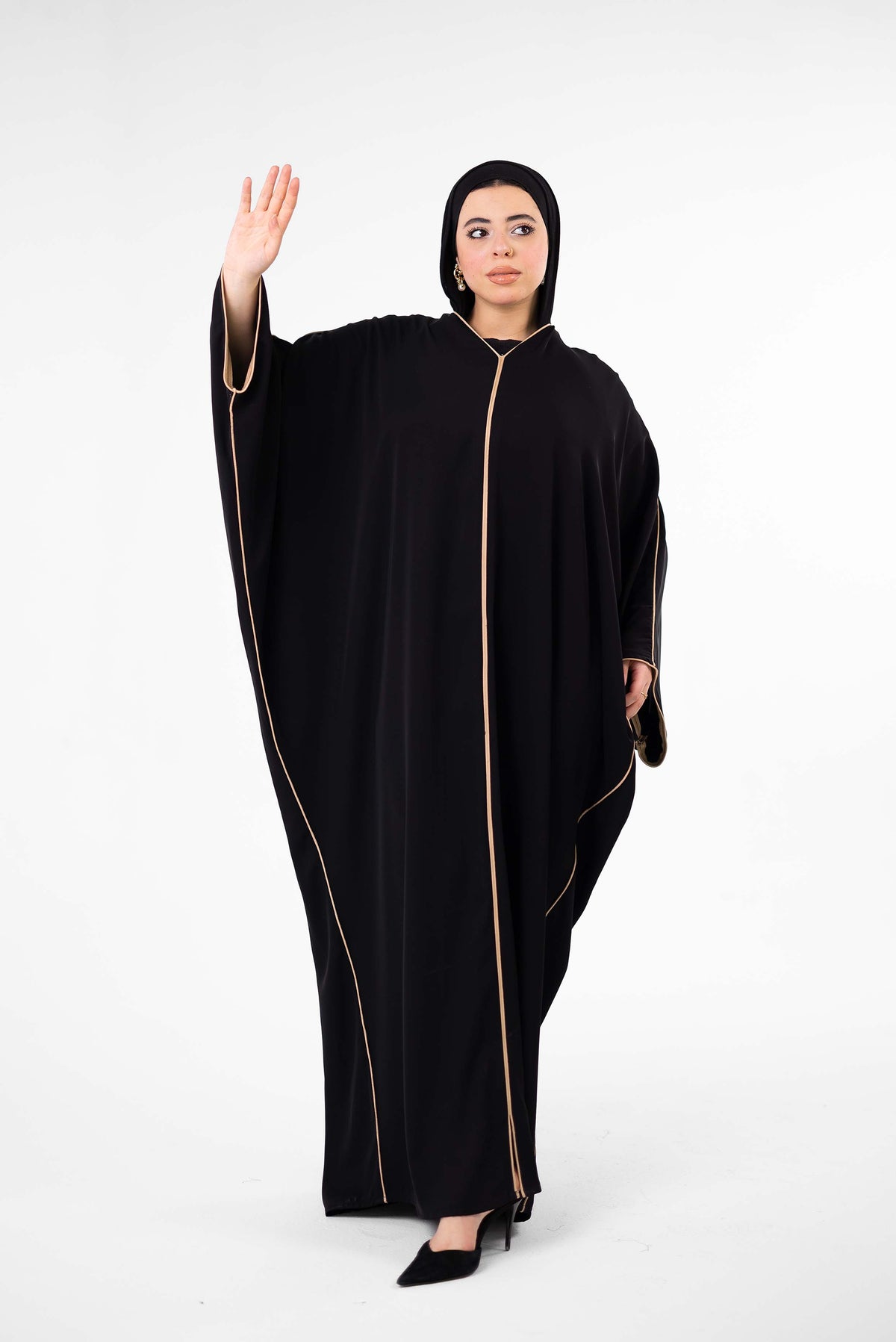 عباية مغلقة